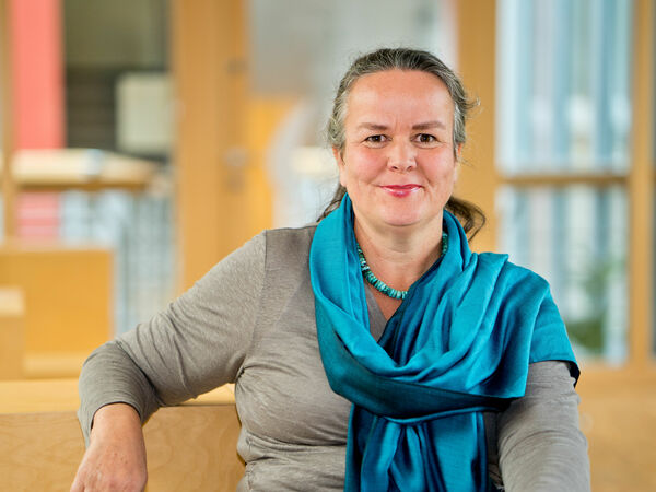 Portrait der Vorständin Dr. Annette Massmann