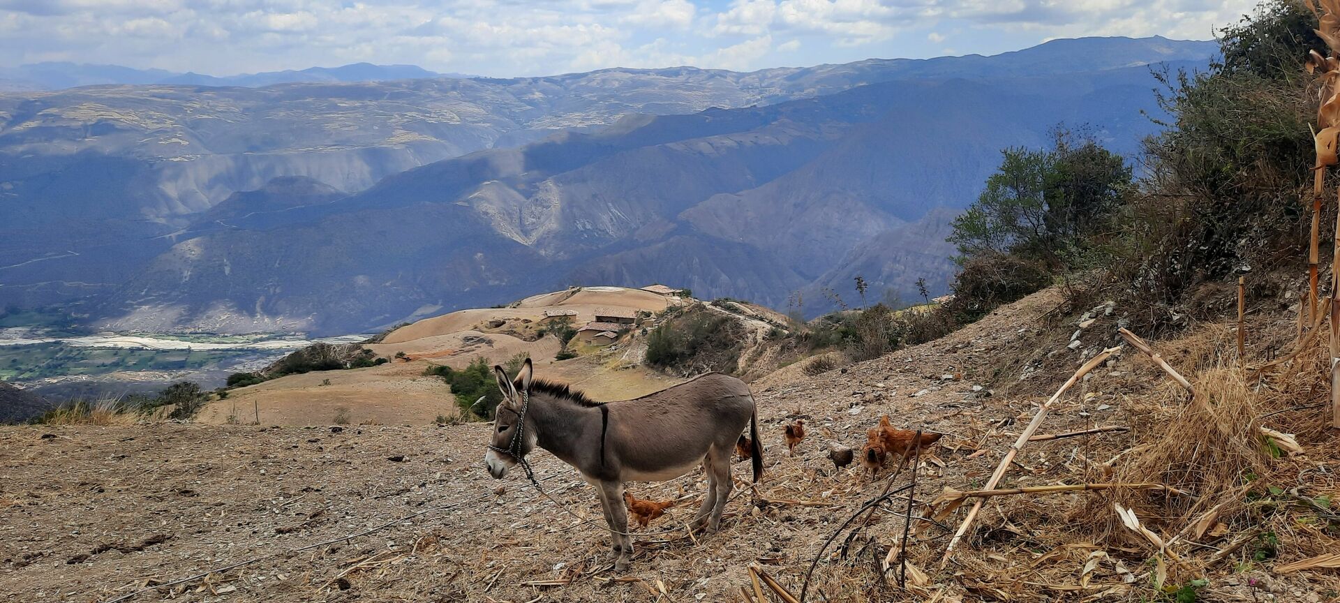 Ein Bergpanorama in Peru