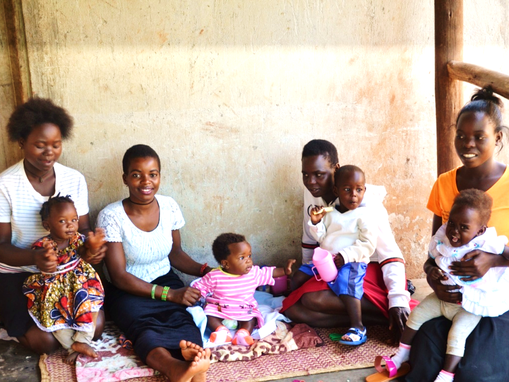 Uganda: Schwangere Mädchen und junge Mütter stärken