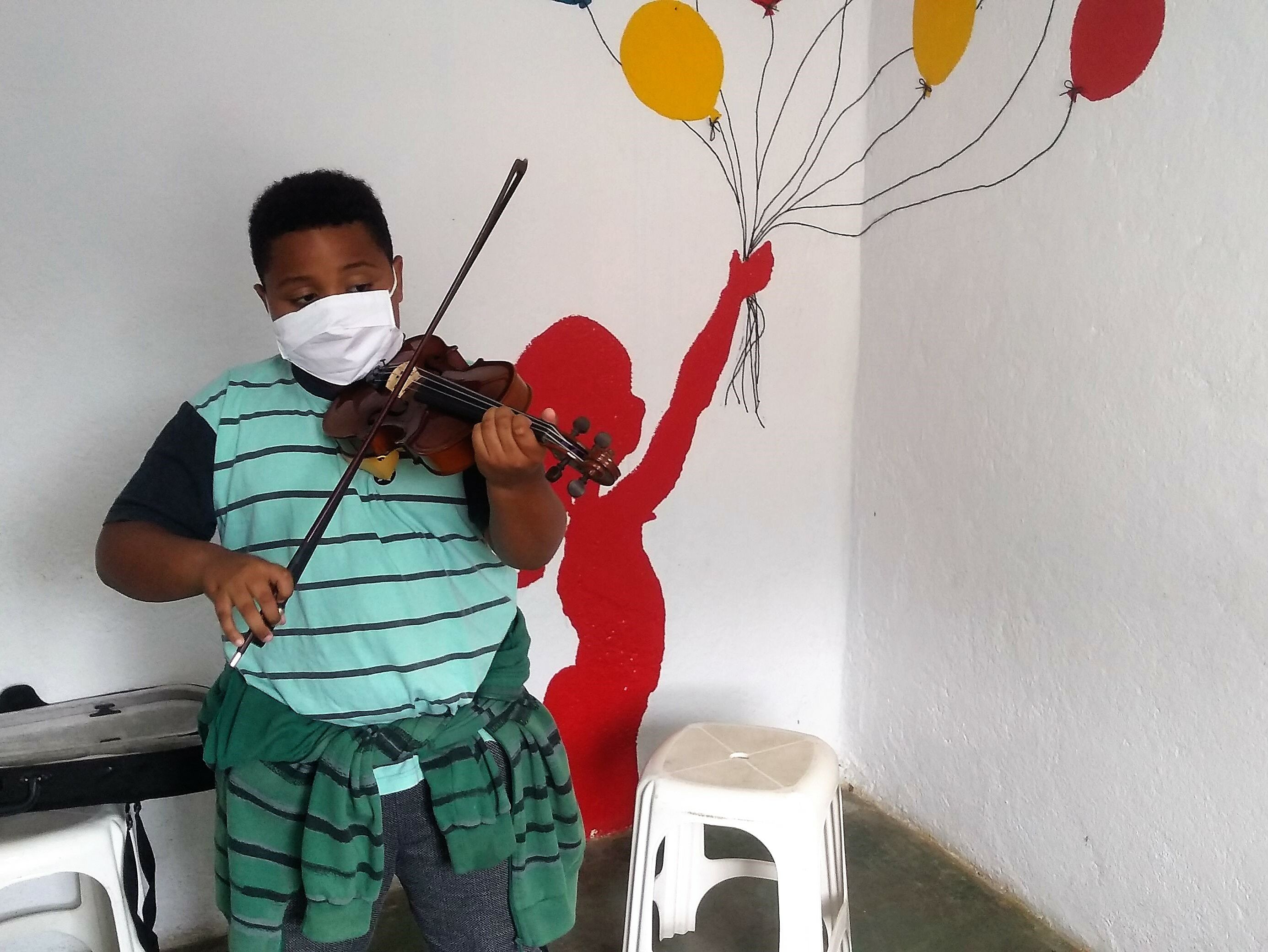 Musikschule der Associação Comunitária Monte Azul