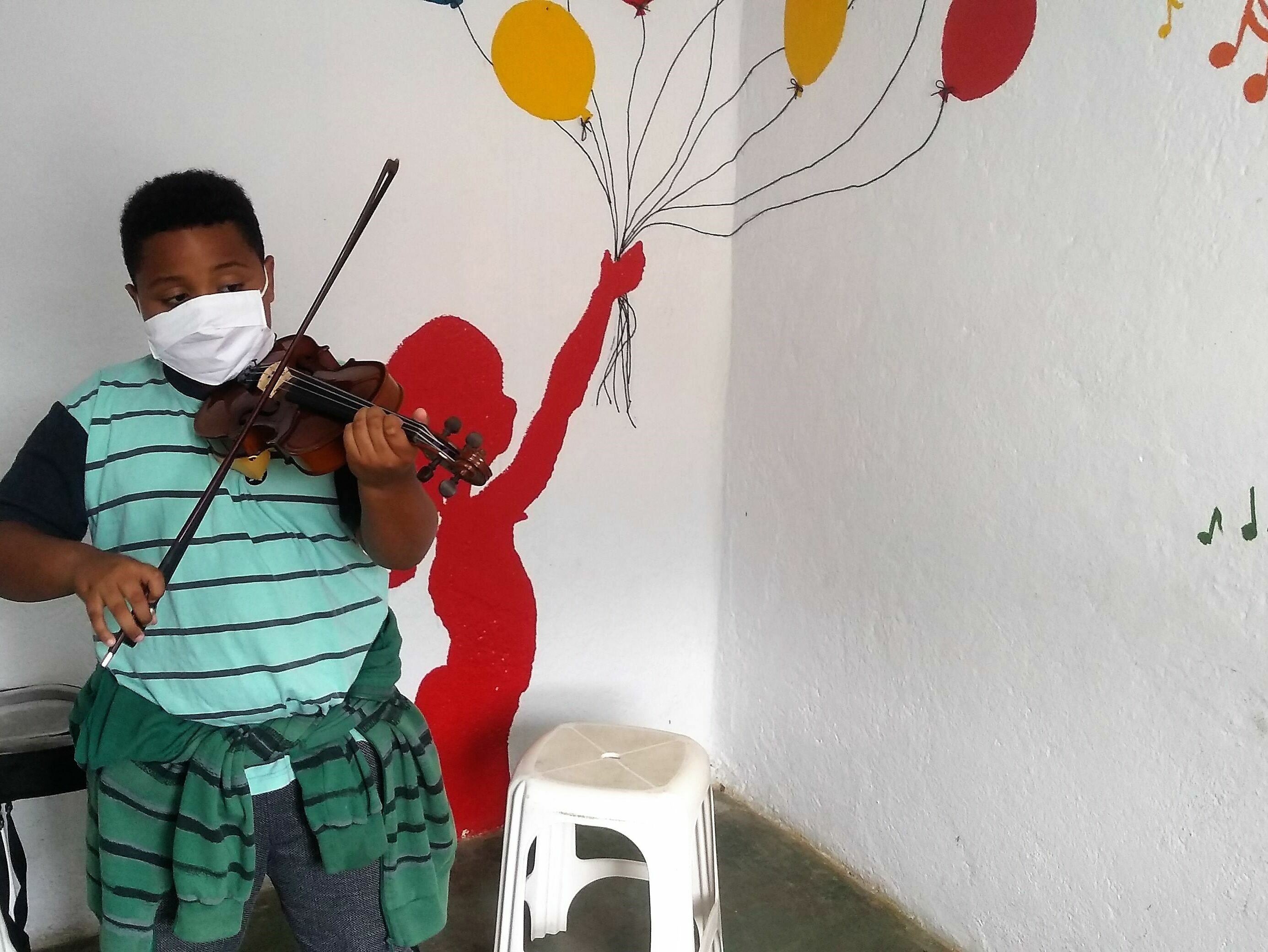 Musikschule der Associação Comunitária Monte Azul